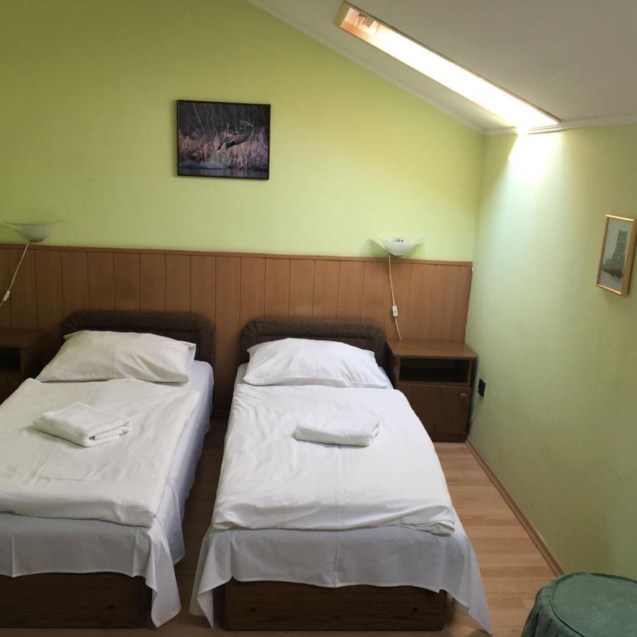기오르 Muskatli Panzio B&B 외부 사진