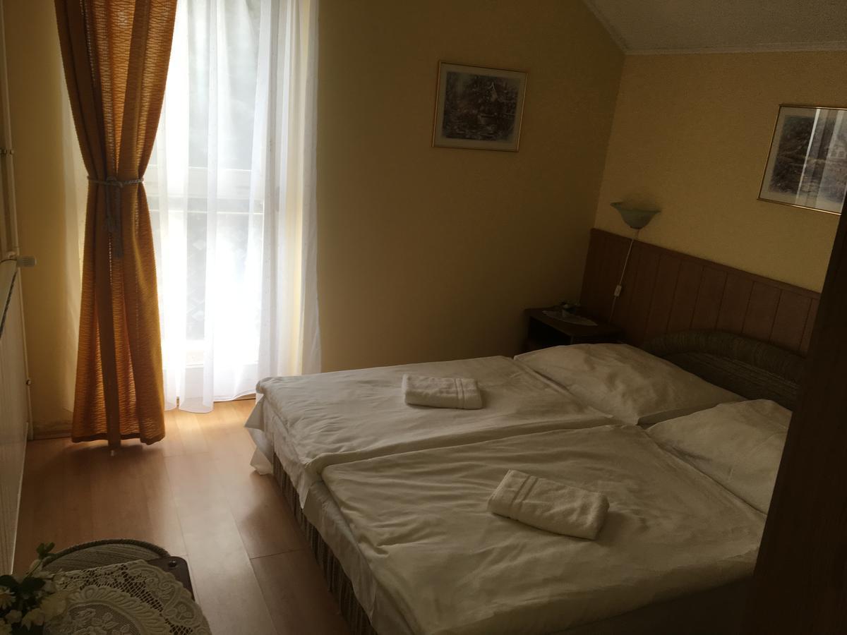 기오르 Muskatli Panzio B&B 외부 사진