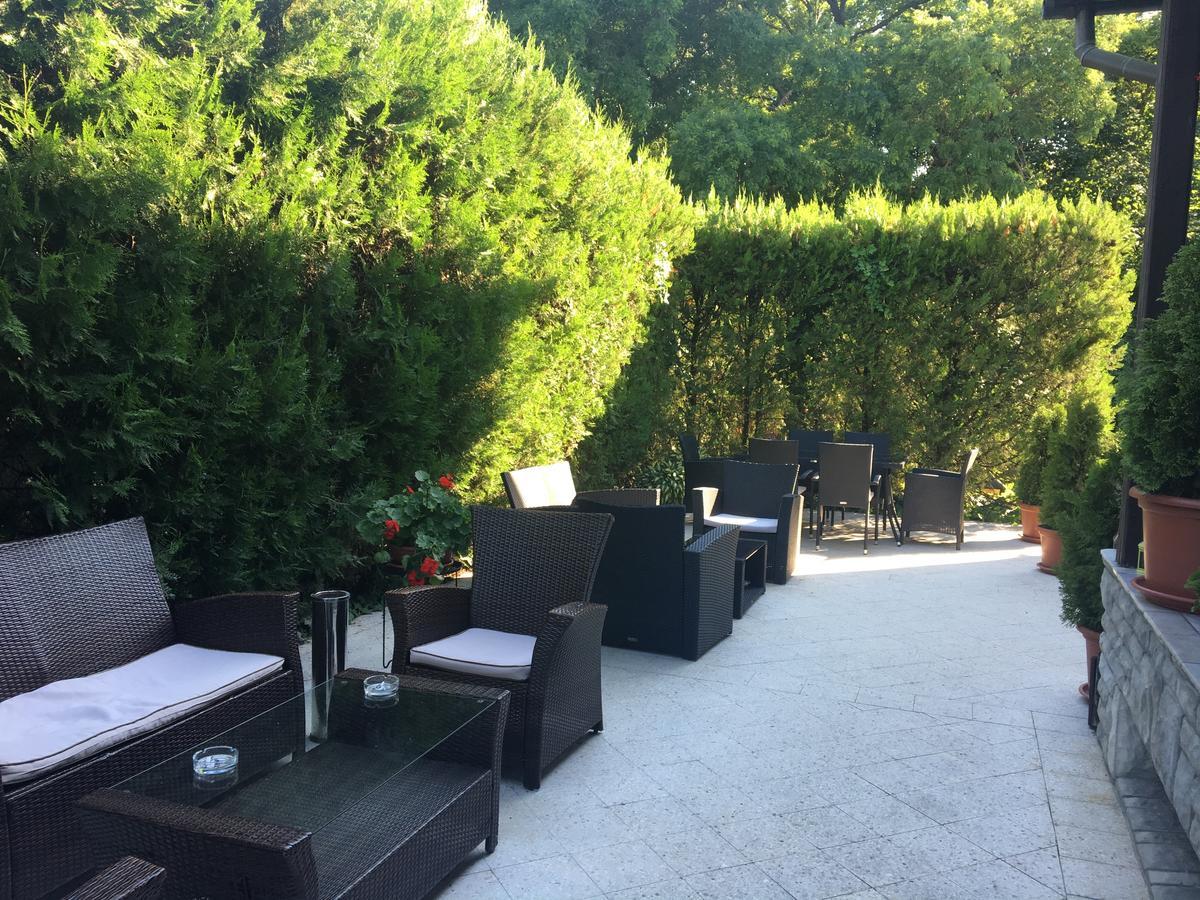 기오르 Muskatli Panzio B&B 외부 사진